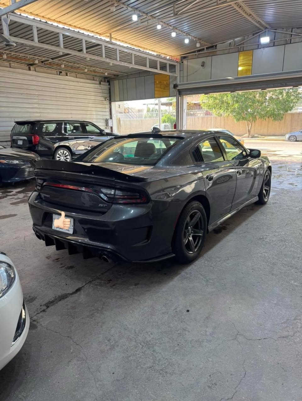 السلام عليكم شلون الشباب
السياره للبيع واذامراوس بجارجر هم 
جارجر GT سوبر تراك موديل 2019 
السياره استخدام شخصي 
ماشيه 87M
عليه برمجة ايكل 
مواصفات GT معروفه ميحتاج نحجي بيهن 
السياره رقم انكليزي الجديد رقم شبه مميز السياره باسمي تحويل مباشر 
سعر السياره 200 قفل 
ليحب يتواصل ويايه 
*********** متواجد واتساب
