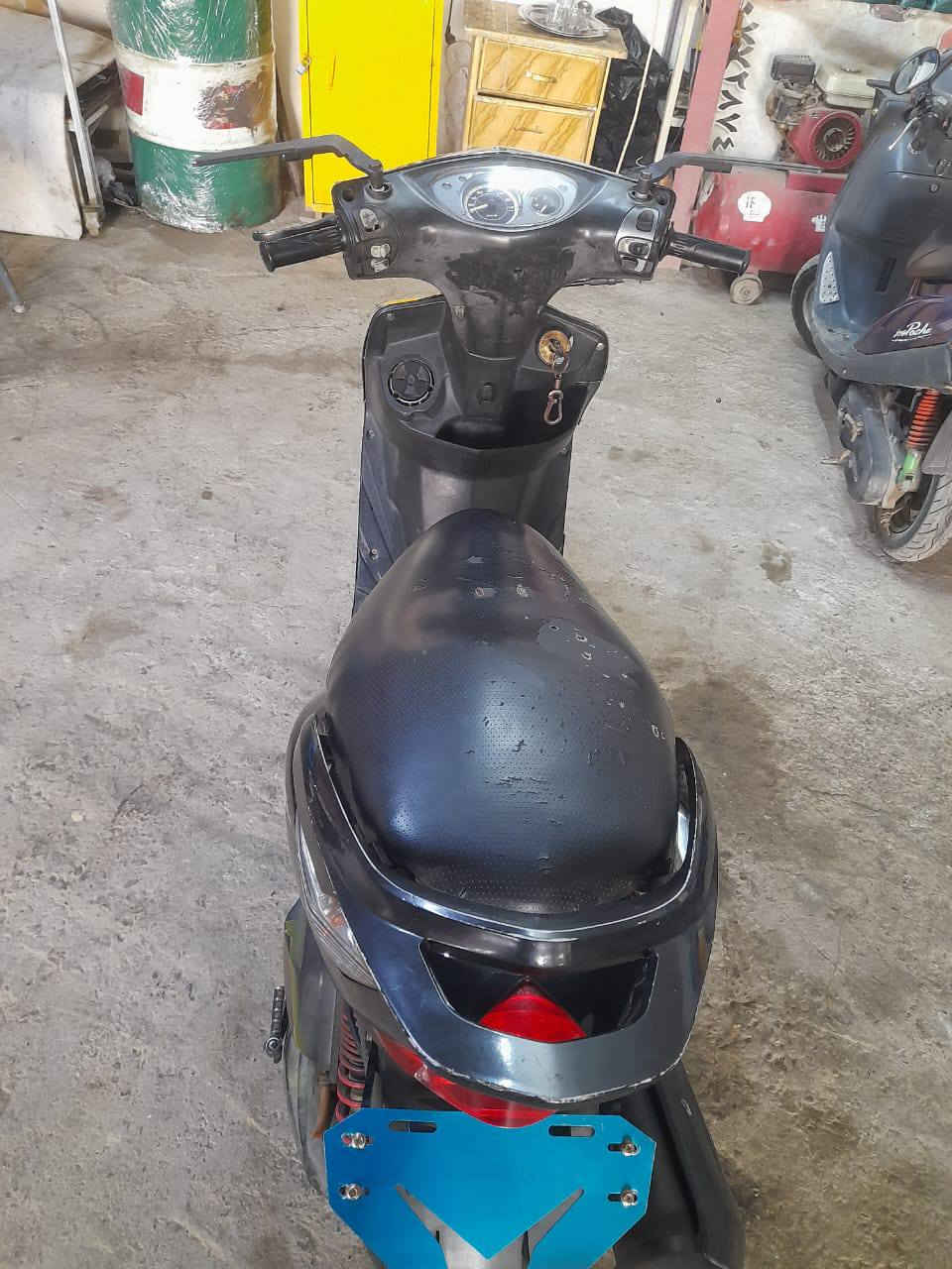 السلام عليكم 
ماكس ثعلب للبيع 
شلعة معدل تشك الكاع 58
كهربائيات كاملة نكرة سلف مكينة ناعمة فقط عوزه تفيلس 
السعر 325 بيها مجال قليل
مكاني بغداد تاجي
***********
