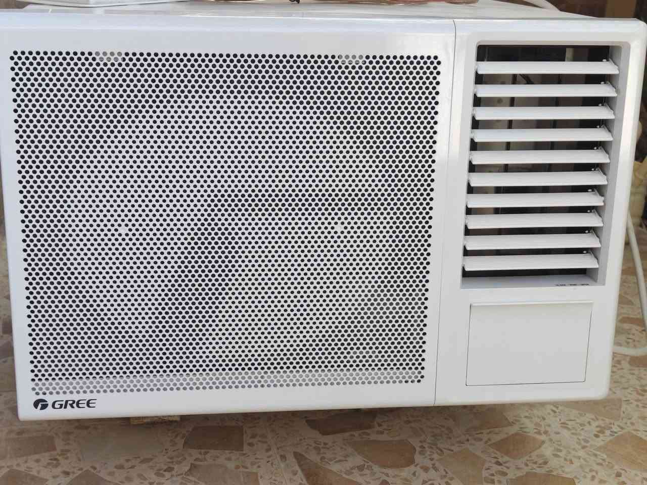 مكيف كري 2 طن جديد كلش تبريد ثلج بلادي امانة وما داخل تصليح  
السعر 250 الف للتواصل ***********
