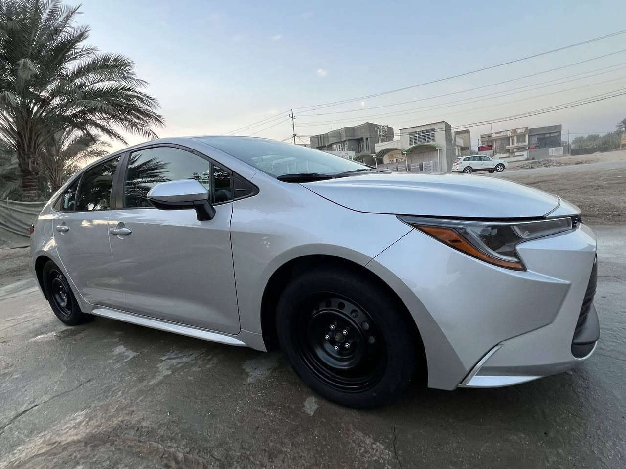 السلام عليكم 
كورلا 2024 le بانزين فقط ياباني اصلي تسجيل جديد 
رقم بغداد بأسمي 
السياره كفاله عامه من صبغ وبارد وتبديل
داخله تقرير غرق (تعمل وتسير بدون نسبه السياره برغي مامفتوح بيها يعني داخله تشتغل مو عطلانه ) بدون تصليح اي شي
السعر 155$ وبيها مجال قليل
مكان السياره بابل-حله
للتواصل ***********
