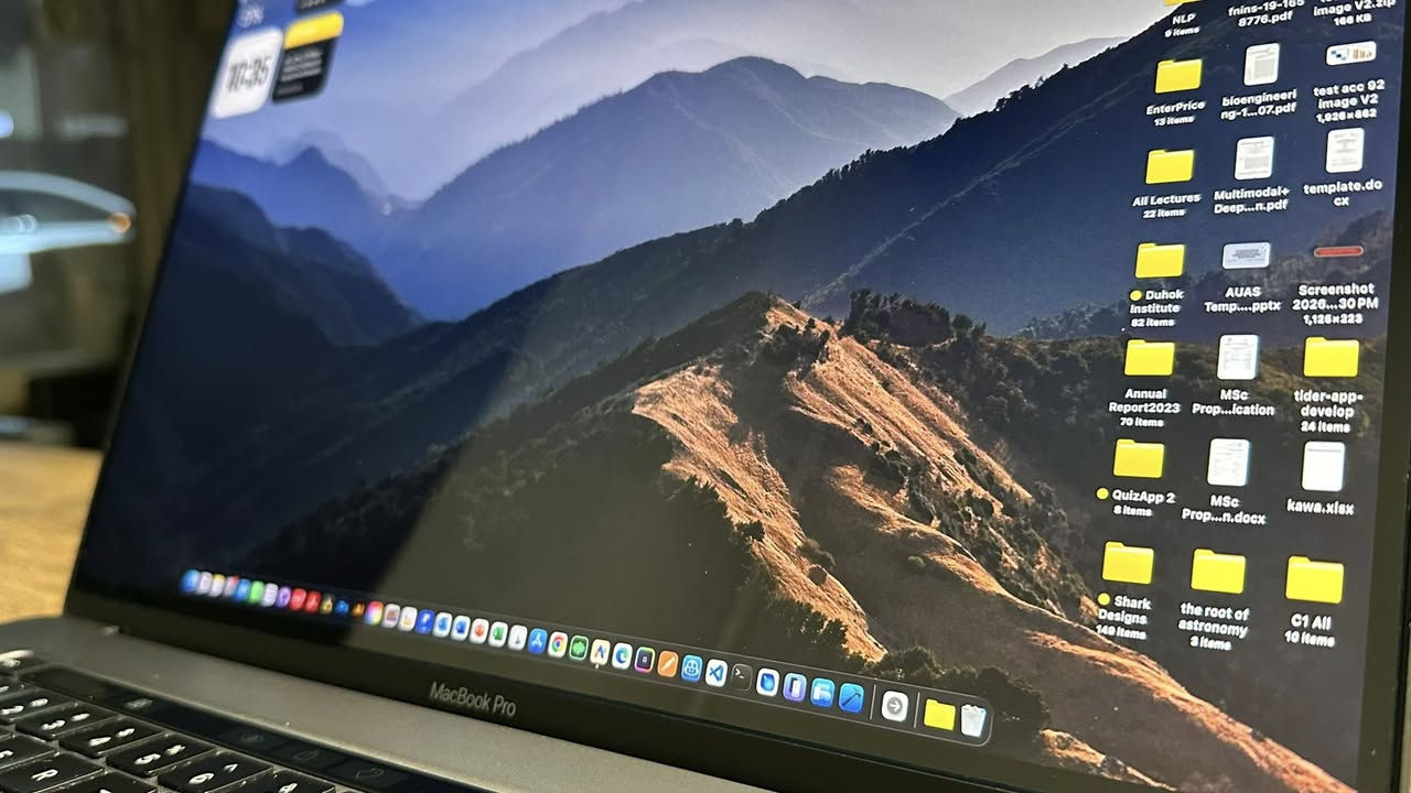 Macbook Pro
- 16 inch
- i9
- 2019
- 8GB graphic
- 32GB RAM
- 512 SSD
- Battery cycle 749
- TouchBar
- Price IQD 775,000
Very clean only has some body scratches.
Pictures above are ACTUAL photos of the item.


**إذا كنت صاحب هذا الإعلان وتريد حذفه لأي سبب، رجاءا أرسل رسالة إلى الدعم الفني**