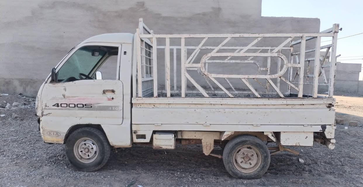 السلام عليكم
سياره فاو للبيع محرك بل صندوك
كهربائيات كلها شغاله
والباقي جدام العين
السعر 14 للاستفسار ***********
