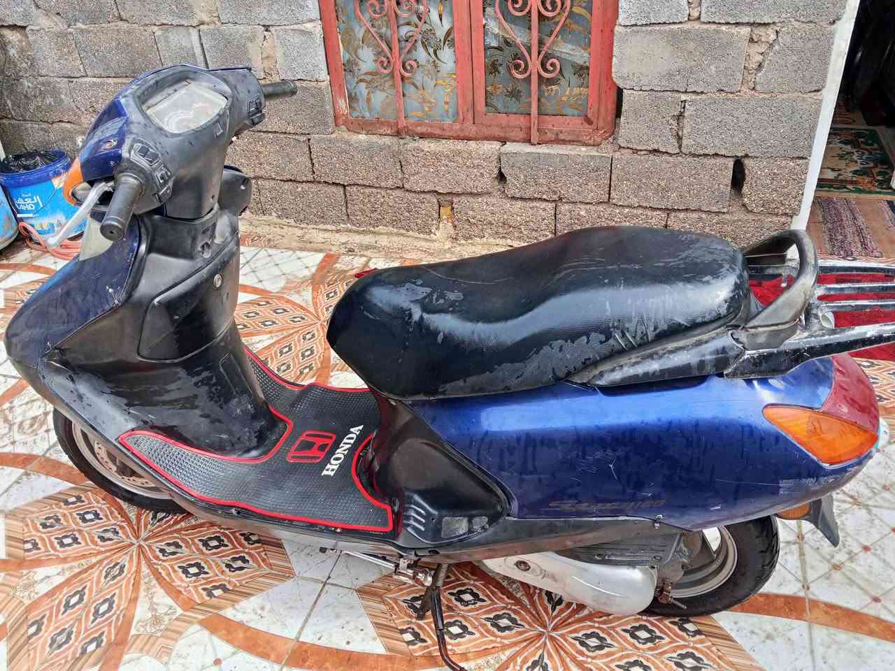 سبيسي ماليزي للبيع
مكينه مفتوحه مره وحده وتشتغل بس هندر،،
سلف گاعد وباتري گاعد،، 
كهربائيات شغاله،، 
(بس الهندر طگ وعادي يتبدل وتشتغل) السعر 250 وبيها مجال للشراي مكاني(زويريجات) التواصل ع الخاص


**إذا كنت صاحب هذا الإعلان وتريد حذفه لأي سبب، رجاءا أرسل رسالة إلى الدعم الفني**