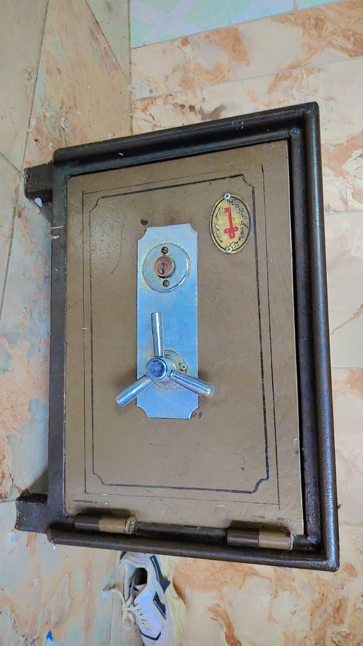 قاصه حديد الثقيل نضيفه جدا 75 وبيها مجال


**إذا كنت صاحب هذا الإعلان وتريد حذفه لأي سبب، رجاءا أرسل رسالة إلى الدعم الفني**