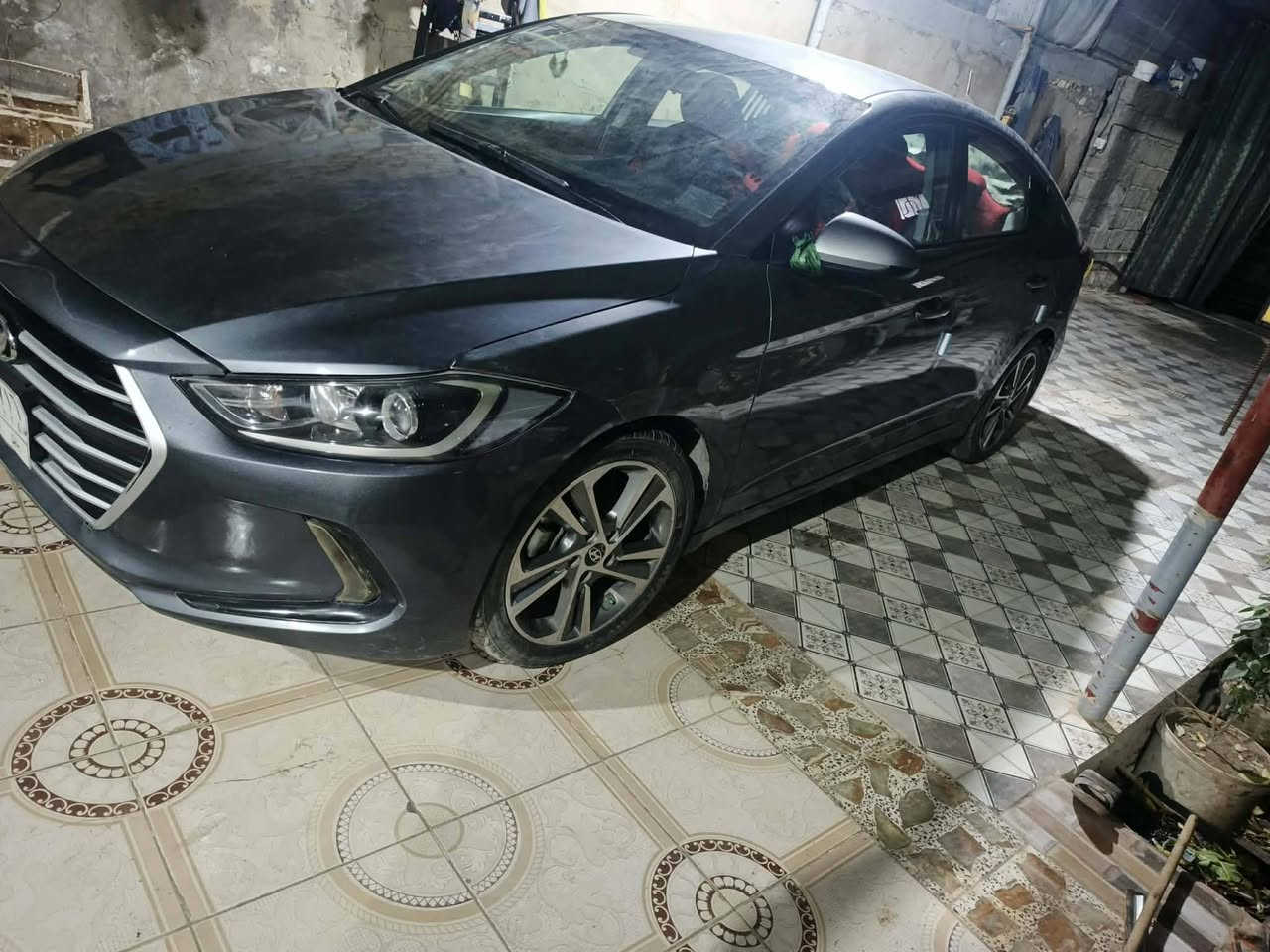 النترا للبيع موديل 2018 مكان كربلاء ***********
