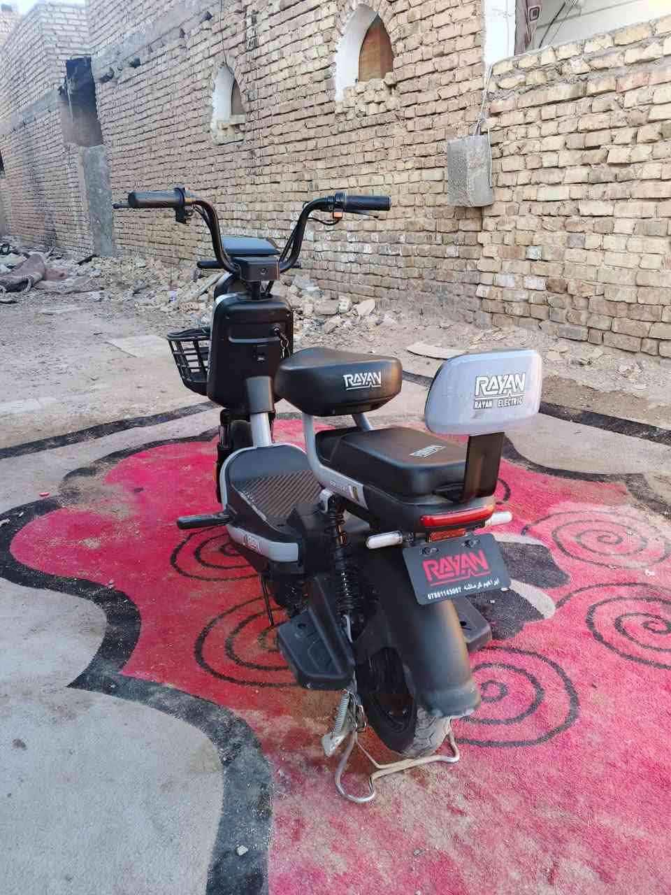 سلام عليكم دراجة شحن للبيع دراجة سعمال شهر 300 وبيه مجال *********** واتساب
