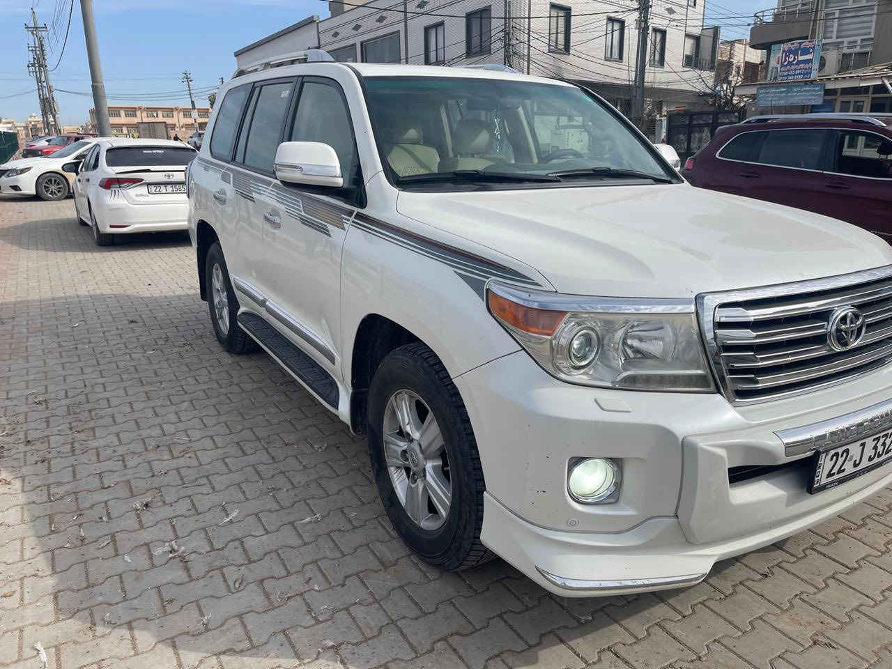 🚗 للبيع: تويوتا لاندكروزر GXR 2014 - V8 (خليجي) 🚗
🔹 المحرك: 8 سلندر 4.6 لتر
🔹 ناقل الحركة: أوتوماتيك
🔹 الوقود: بنزين
🔹 وارد خليجي
🔹 الممشى: 214,000 كم
🔹 رقم: أربيل
🔹 الحالة: كلين تايتل (السونار مرفق مع الصور)

✨ المواصفات:
✔️ كاميرا أمامية 
✔️ حساسات أمامية وخلفية
✔️ نظام التحكم على المنحدرات
✔️ فتحة سقف
✔️ تشغيل بصمة
✔️ مثبت سرعة
✔️ شاشة عرض
✔️ مقعد كهربائي
✔️ مصابيح زينون
✔️ تشغيل عن بعد
✔️ صندوق تبريد
✔️ إغلاق أبواب ناعم

💰 السعر: 42,500 دولار (قابل للتفاوض)
📍 الموقع: كركوك

📩 للاستفسار يرجى التواصل على الخاص


**إذا كنت صاحب هذا الإعلان وتريد حذفه لأي سبب، رجاءا أرسل رسالة إلى الدعم الفني**