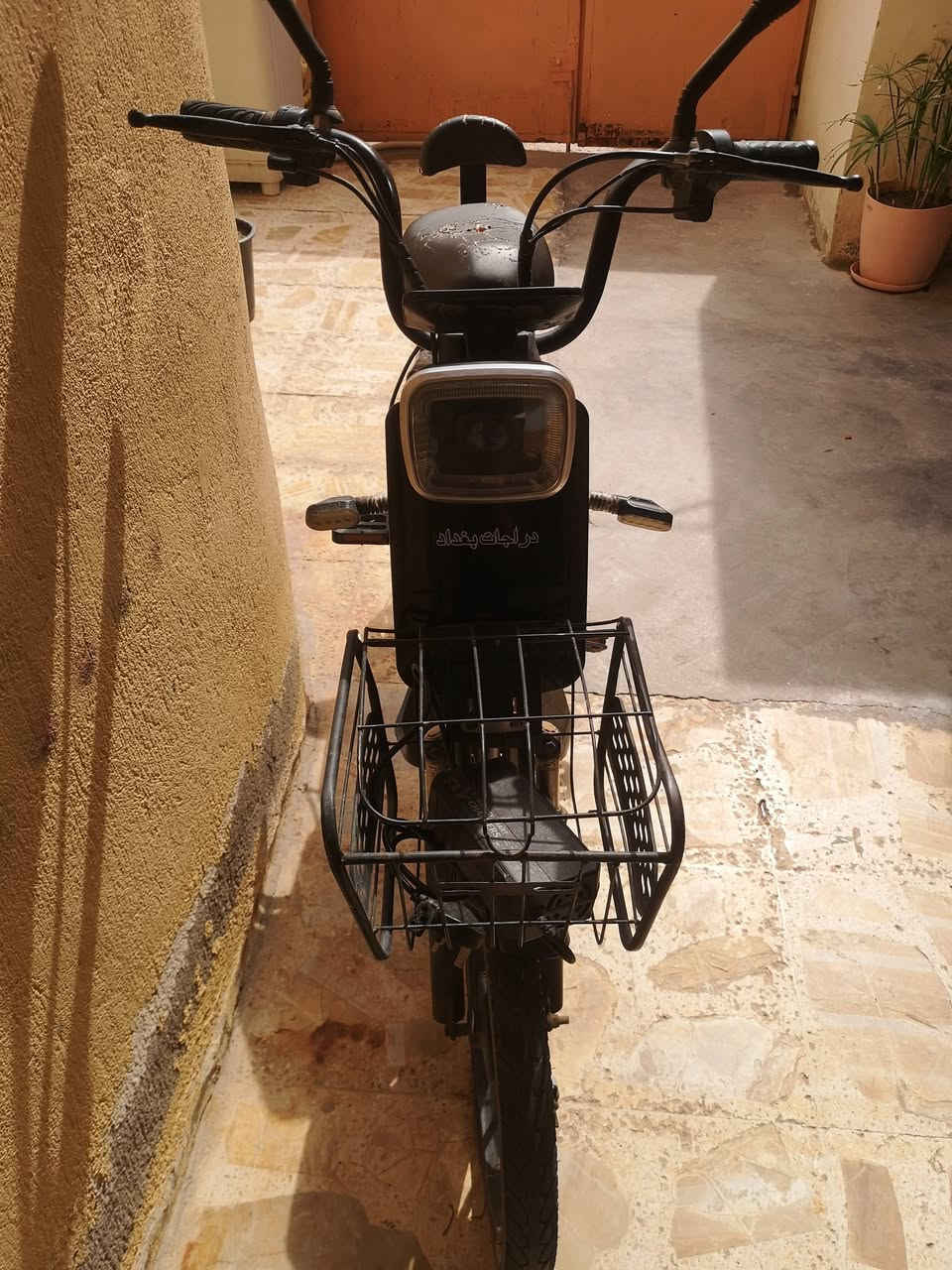 للبيع كشر بطاريات تعبانه نضيف


**إذا كنت صاحب هذا الإعلان وتريد حذفه لأي سبب، رجاءا أرسل رسالة إلى الدعم الفني**