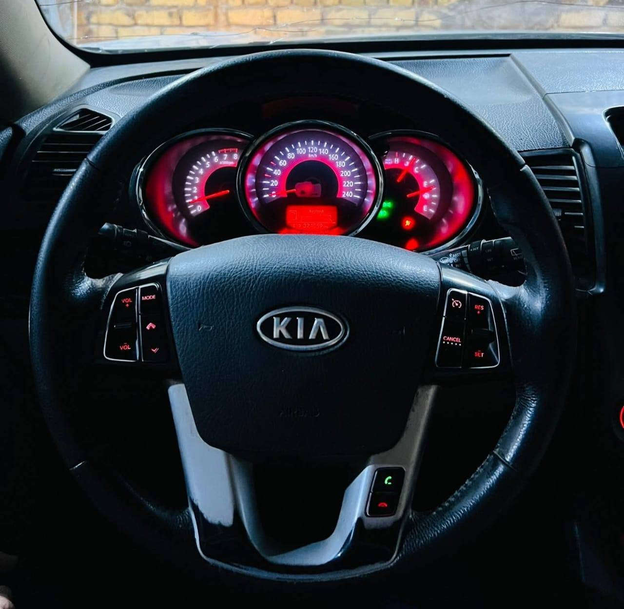 السلام عليكم
للبيع او مراوس 
سورنتو 2012 خليجي
بيه قطعة صبغ الباقي مكفول كفاله عامه
حتى من البارد محرك وكير بشرط ممفتوح 
المواصفات المعروفة
بانوراما طكتين
كشنات مخمل
كشاف ضبابي
7 راكب
4 سلندر
لد خلفي
تخم تاير
لون ابيض
رقم ديالى الدولي مشروع وطني
ومكانها ديالى
بسمي تريد وكالة او تحويل 
سويج عدد 2
مري شفط
يدات كروم
كامرة خلفيه
تحكمات ستيرن جهتين
حدادية جديدة
تبريد ثلج
داخل بيجي
ويل كب 17
اشاير بالمري
منظومة زنون
السياره كاملة مابيه اي نقص
السياره حلوه وجديده 
وكلشي موجود بالسوك
وكلشي بسعره 
السعر 155 وبيه مجال 
للتواصل *********** بي واتساب
