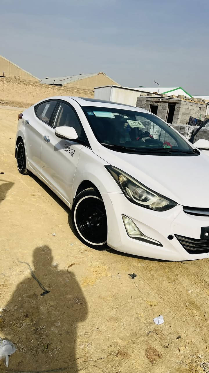 سلام عليكم النترا للبيع موديل 2015 خليجي مكينه 1800 مبدلها جديده بس قبل كم يوم نفتح كور بسبب كسر بلك الله شاهد ودليل موجود وشهود موجودين سياره كل نقص مابيها وسونار كدامك رقم بغداد تحويل مباشر سعرها 127 وبيها مجال كلش قليل مكان ميسان حي الوحده *********** واتساب فقط ( لان قريب عل سجن )
