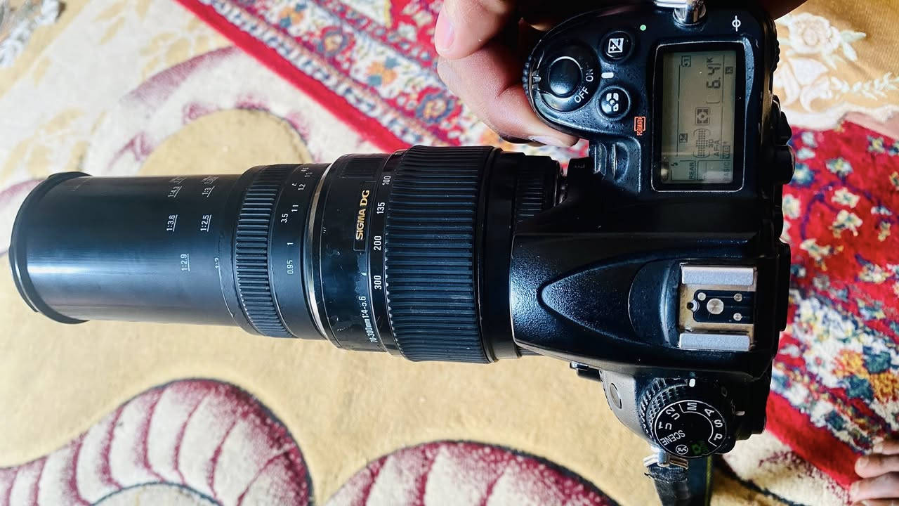 سلام عليكم كاميرا نيكون D7000 للبيع السعر خاص ***********
