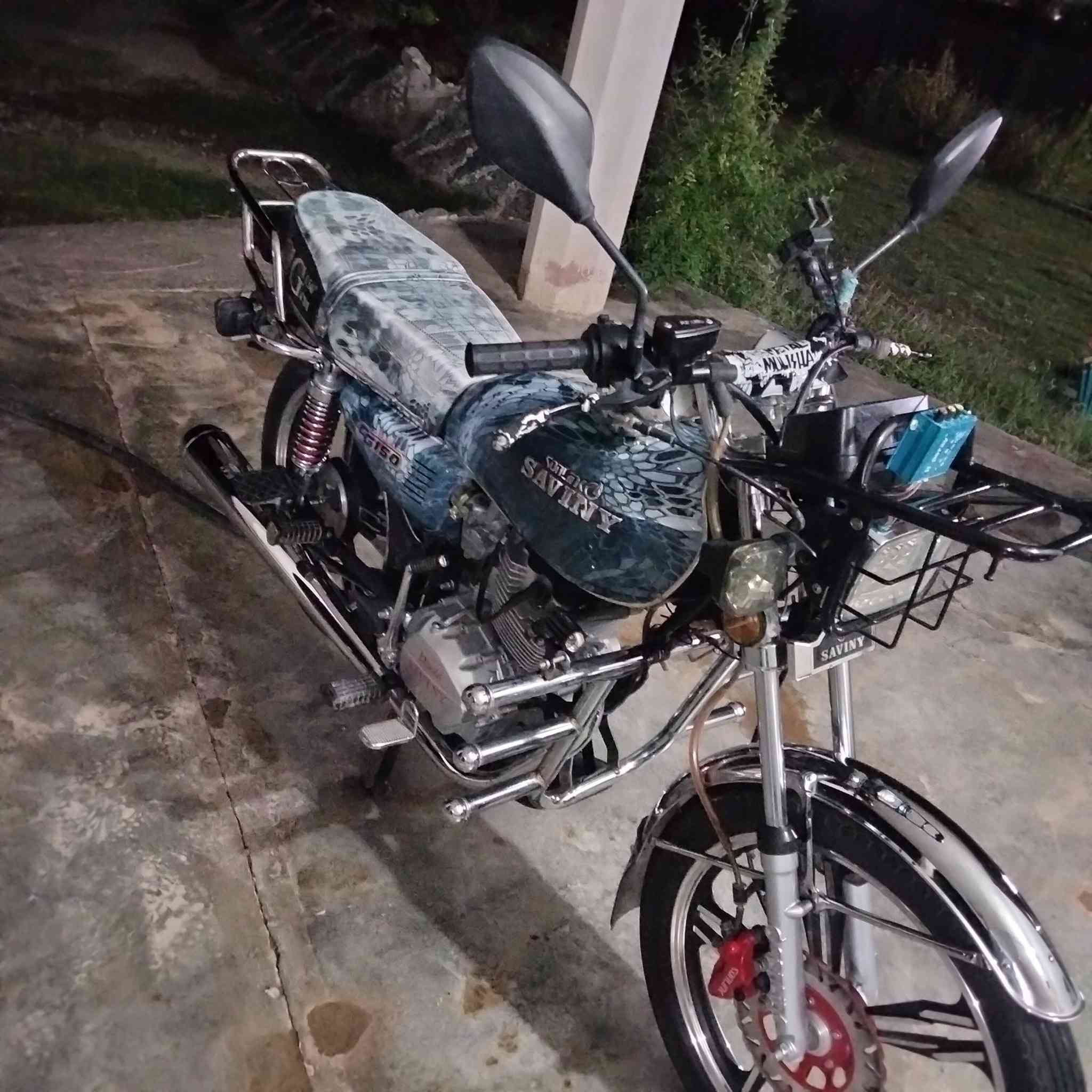 السلام عليكم
موطور للبيع موديل 22 بعدو على وضع الشركه نضيف حيل كله شغال
الشراي يتصل***********
