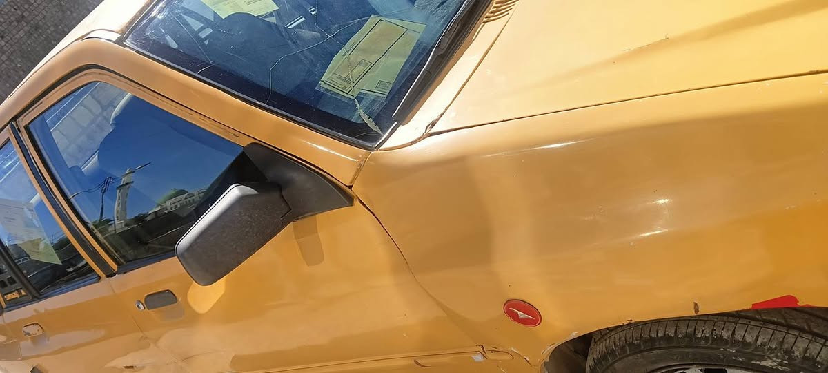 سايبا موديل 12 محرك وكير لاصرف ولا نفخ صبغ عام
بيها معجون بسقف مال تحرير 
رقم نينوئ صدامي يعوزها 
كاربون بانزين مامسجل شرط
سعر 13 وبيها مجال
***********
