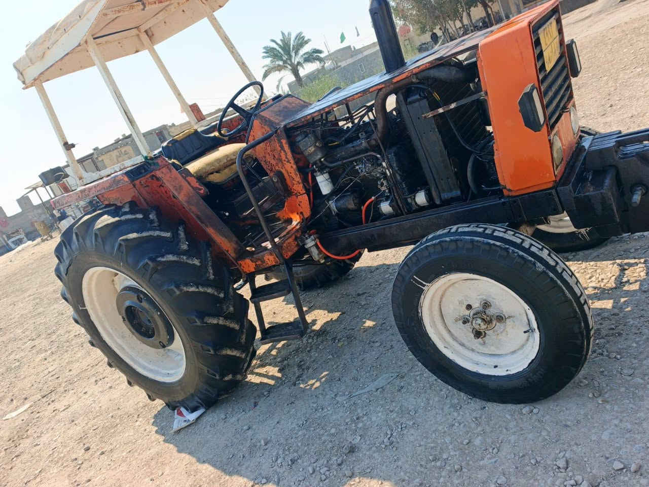 السلام عليكم مكينه فيات موديل 81 مكينه  رقم سنويه واسط تحويل مباشر مكينه كير واكسن كفاله عامه وضع الشركه ماكينه جاهزه للكراب مكان الماكينه واسط زبيديه وسعرها على الاتصال ***********
