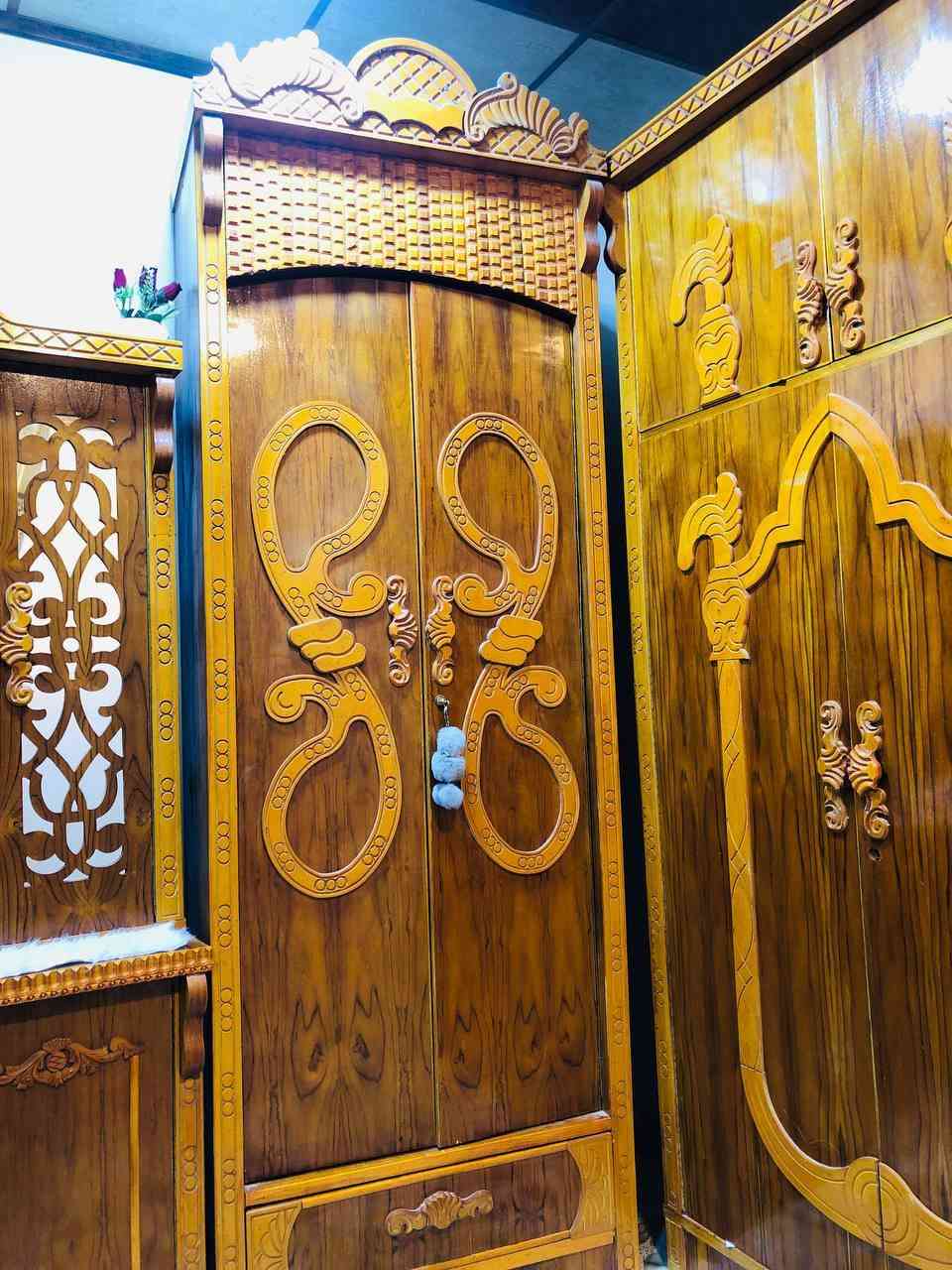 متاح خشاب للبيع مستخدم سعر 950
رقم ***********
