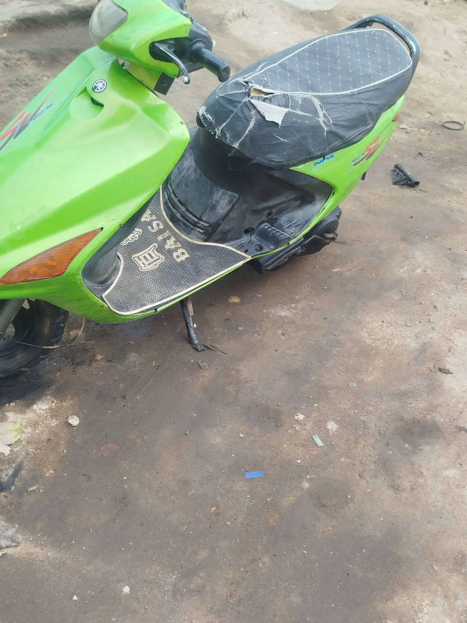 السلام عليكم دراجه للبيع دراجه نظيفه كهربائياته كلها شغاله السعر 200 وبيها مجال مكان الديوانيه قضاء الشاميه ***********
