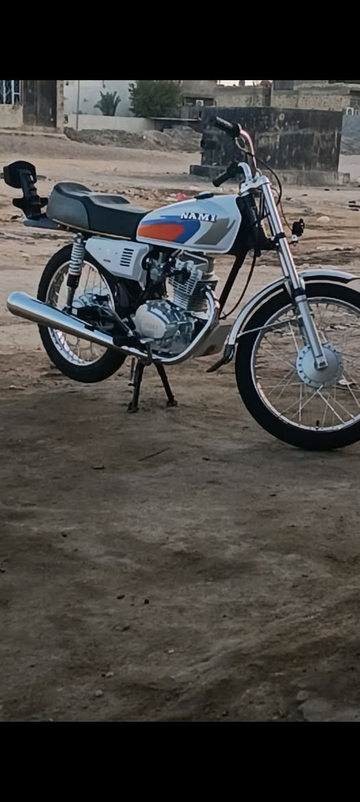 السلام عليكم شباب دراجه وراق سكنر البيع تعمرت اول يوم رمضان السعر 900وبيه مجال قليل تجي تكلب وتشوف بعينك اذا بيه شي تجاري لا تاخذه موجود مازنجر وتساب ***********
