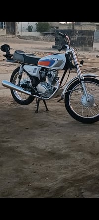 شباب دراجه وراق سكنر البيع تعمرت اول يوم رمضان السعر 900وبيه مجال قليل...