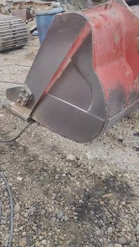 كيله حفاره هيتاشي حجم 240حديد ثقيل ترهم على الحفاره 280 عرض راس الجب 4...