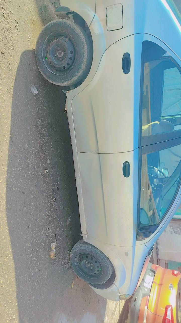 السلام عليكم سيارة افيو موديل 2006 كير عادي محرك مفتوح  رقم جديد مكاني بابل السدة السعر ٣٧
 ***********
