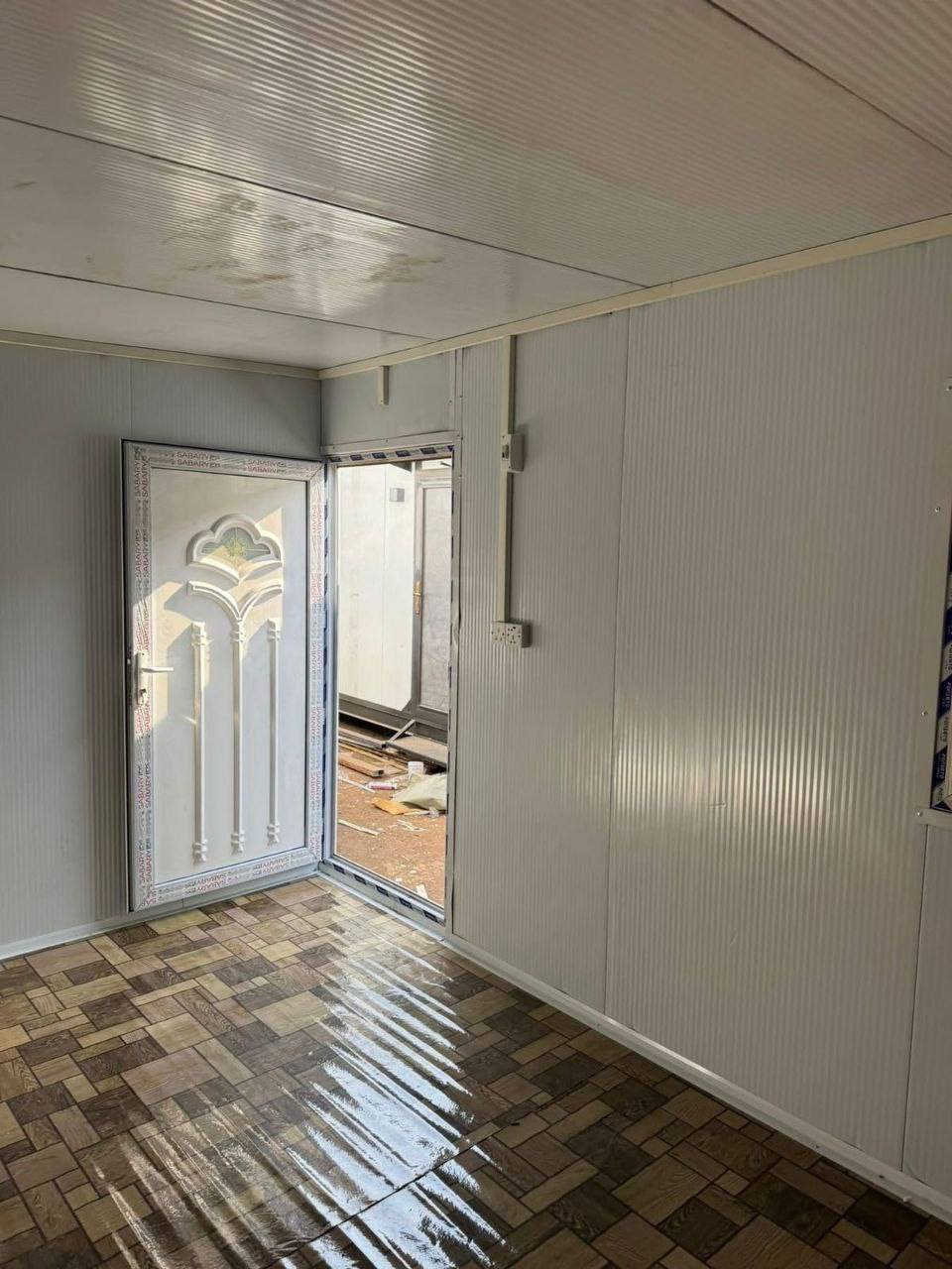 كرفانات جديدة قياس3×6سعر مليون و850
باب وشباك تركي نصنع جميع القياسات
وعمال الموقعي و ضد الحريق عنوان بغداد باب الشيخ
اتصل على الرقم: ***********
