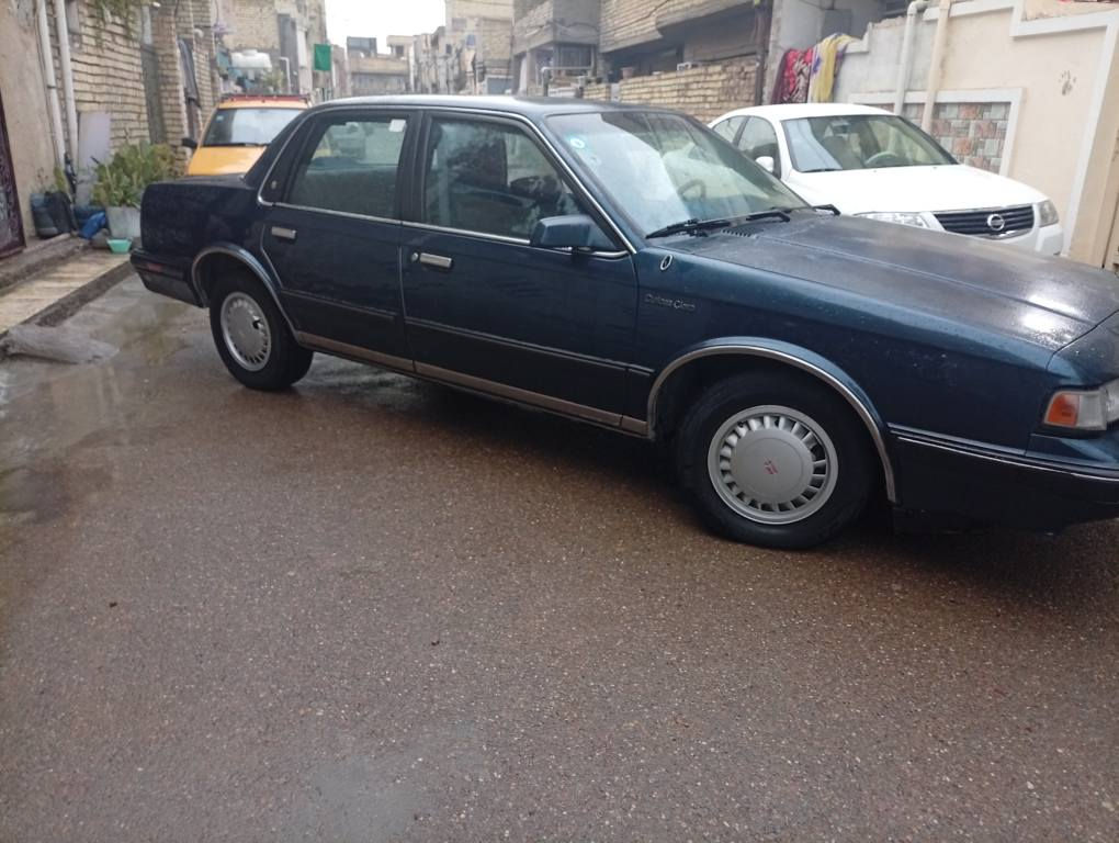 السلام عليكم عندي اولدز موبيل مديل 90سياره كفاله عامه من الضربه والصبغ والمعجون والتبدل كير مكينه كفاله تخم تاير جديد صدر امامي خلفي جديد كهربائيات كلهه شغاله لايت زنون ثلجي شرط دوشمه عامه سياره كلش حلوه وكاعد شرط اترايك وين ما يعجبك وناعمه السعر 45وبيهه مجال للشراي تحويل ثاني يوم مصفره سنويه جديده ارقام نكليزي المكان بغداد الشعله خطيب الزراعي رقم الهاتف *********** بغداد, العراق
