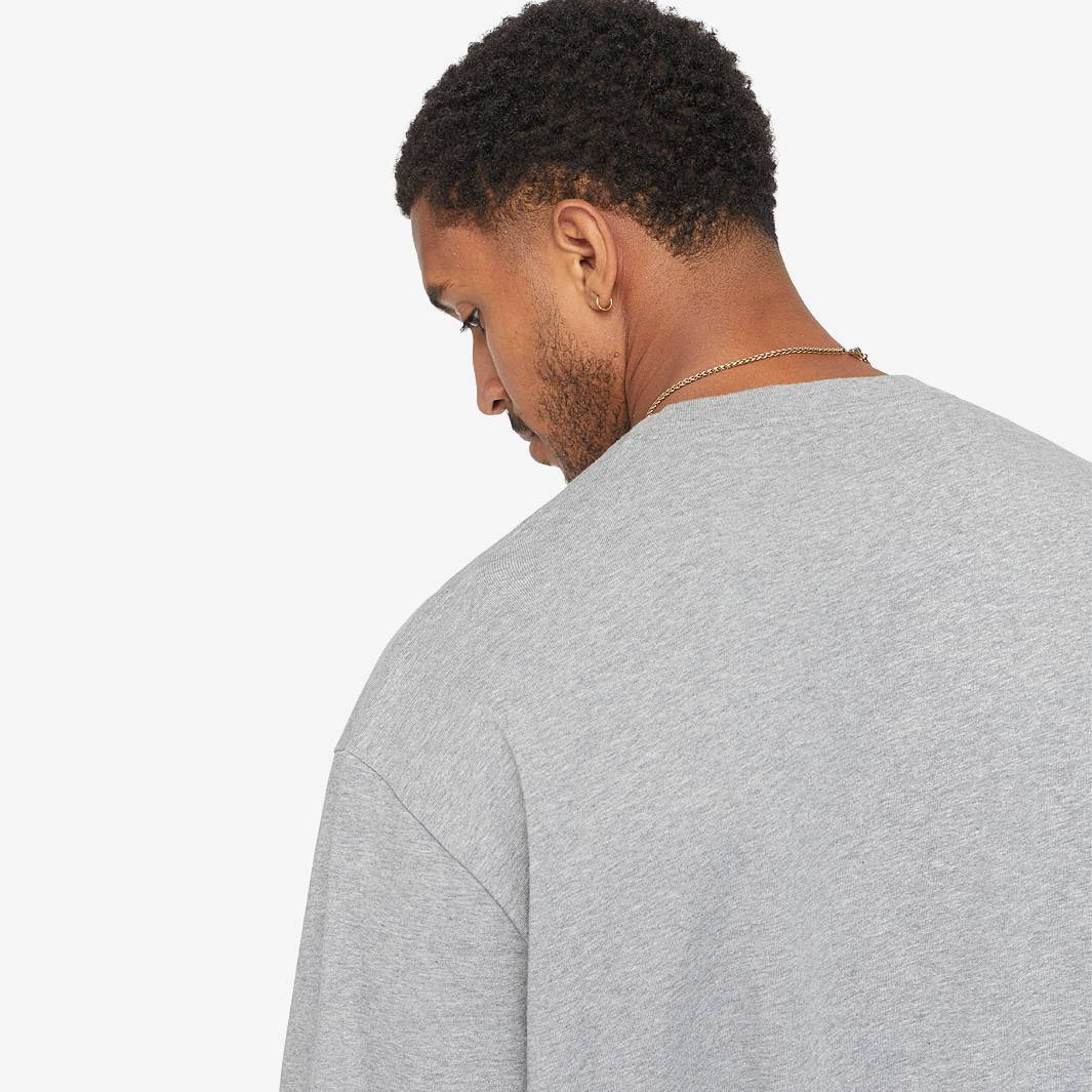 جوردن 💣🔥 
قياس m 
للطلب والاستفسار مراسلة البيج 
اصلي لا نتعامل بالكوبي 
نضافة 💯 أو غير مستخدم 
يتوفر توصيل من شمال إلى جنوب العراق 
#جوردن #اكسبلور


**إذا كنت صاحب هذا الإعلان وتريد حذفه لأي سبب، رجاءا أرسل رسالة إلى الدعم الفني**