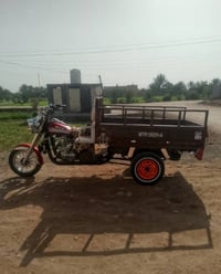 توك توك • موديل 9 • اسود