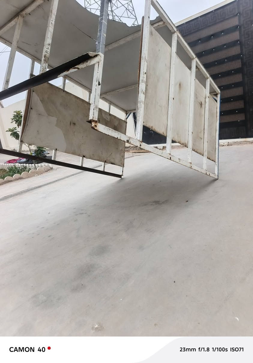 محجر ستوته نضيف مدوشم وجاهز ومرايه جبيره حديد ثقيل
سعر 85استفسار ***********
