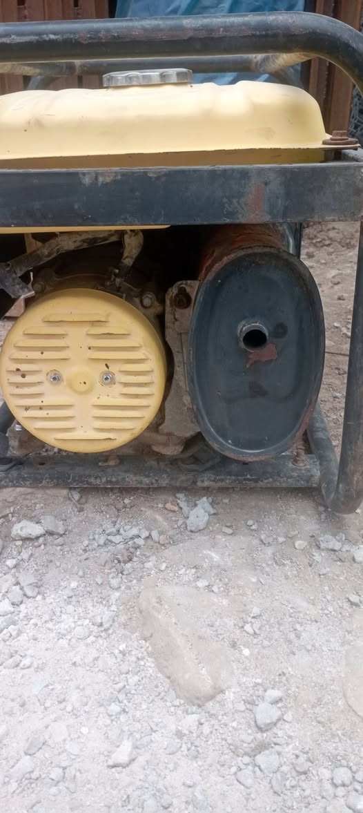 مولاده نظيفه بجيس شغاله شرط  شغاله ملاف نحاس تريفيز ***********
