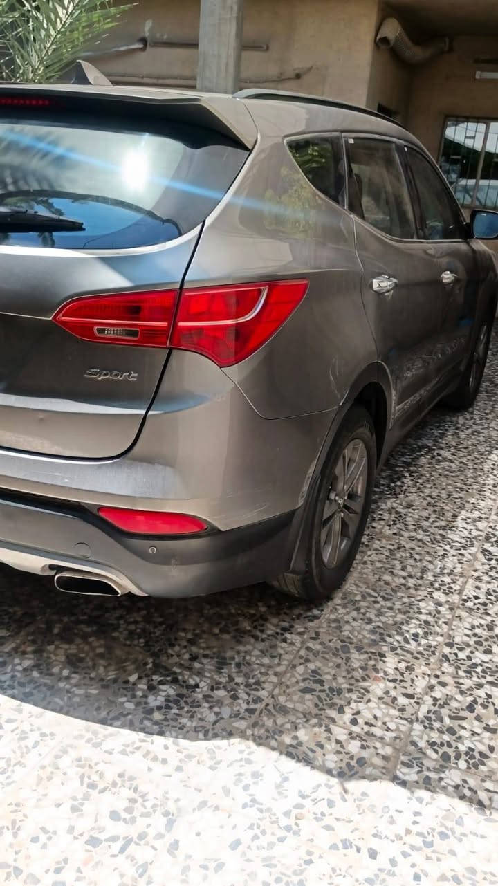 سنتافيه ١٣ رقم بابل بسمي مشروع وطني وارد امريكي بيها جاملغ وبنيد سياره جاهزه مكينه ٢٤٠ وجاهزه تبريد ويه سويج قطعتين تبريد فول عدا بصمه والفتحه همسه راكب وسعر ١١٠ وبيها مجال *********** بغداد, العراق
