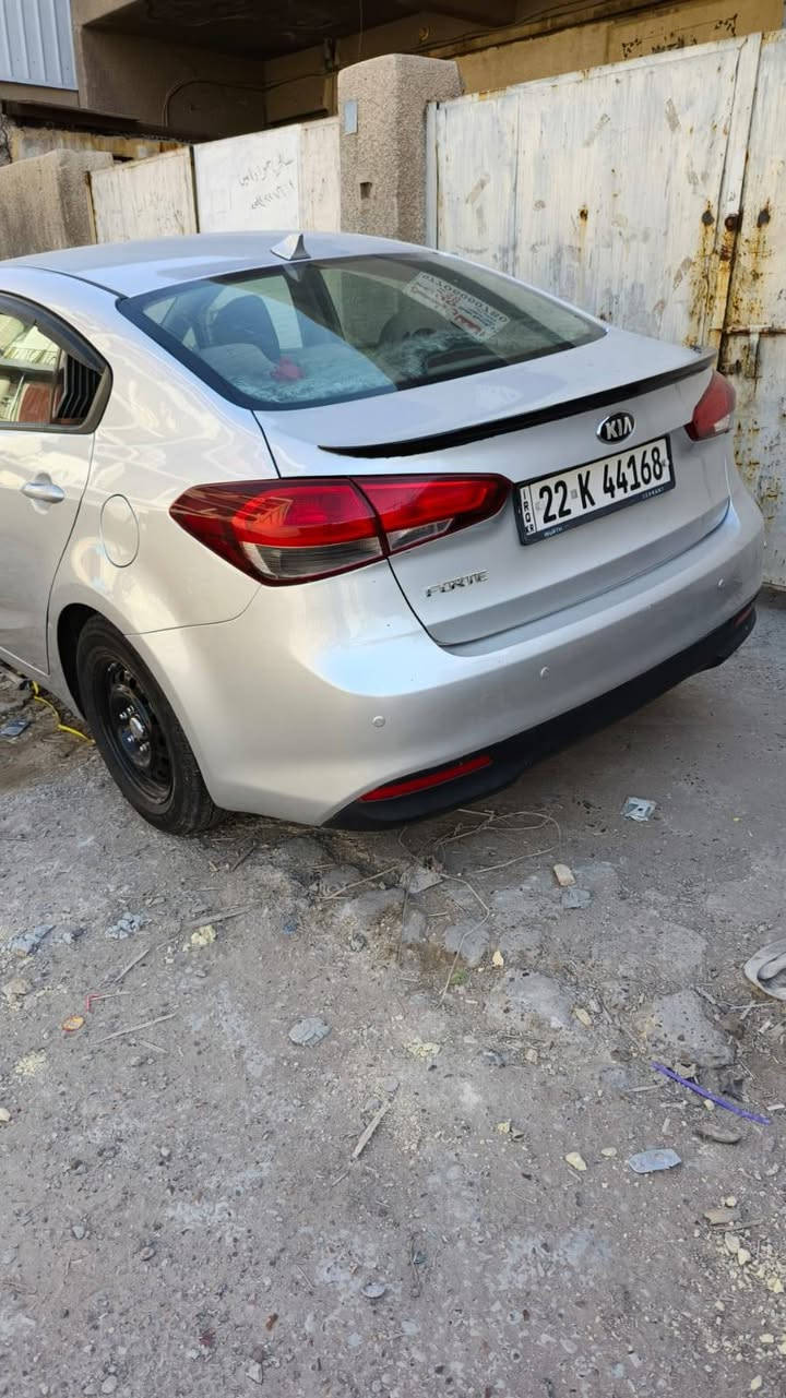 فورتي 2017 گير عادي
السيارة رقم اربيل وارد امريكي 
قطعة واحدة صبغ 
محرك 2000 دوش
اللون سلفر
المقاعد قماش 
السعر 114 مكاني بغداد


**إذا كنت صاحب هذا الإعلان وتريد حذفه لأي سبب، رجاءا أرسل رسالة إلى الدعم الفني**