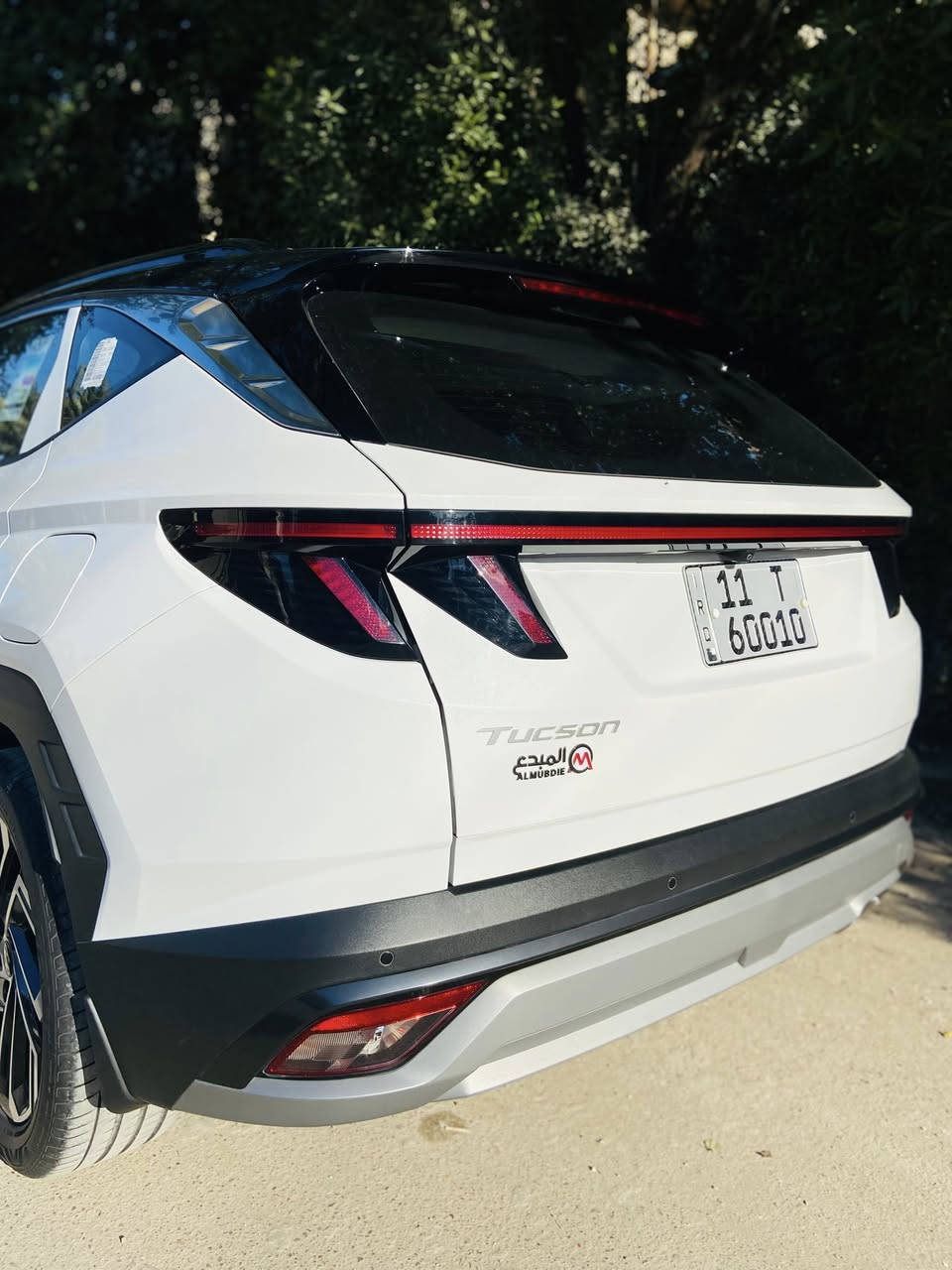 السلام عليكم
سياره للبيع هونداي توسان موديل 2025 السياره تو كلو قماره سوده السياره خليجيه مكفوله كفاله عامه من الضربه والصبغ والبارد والشخوط والرصعات السياره زيرو بحاله الوكاله 
السيآره رقم بغداد الدولي الجديد … بأسمي تحويل ثاني يوم
السياره ماشيه 28 الف
المواصفات: 
بصمه 
دخول ذكي 
تشغيل عن بعد 
كشنين كهرباء 
كشنات تبريد 
الباب الخلفي كهرباء 
سايد بريك دكمه
تحكم استيرن جهتين 
شاشه متصله 
ويل 19 
قطعتين تبريد 
مري شفط 
درايف مود 
اوتو هولد
مانع منحدرات
مانع تزلج 
حساسات اماميه خلفيه اصليه 
مكاني بغداد رقمي ***********
