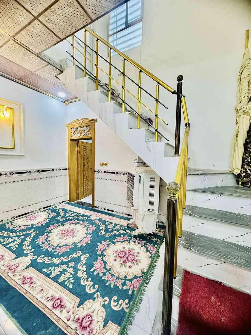 يا الله 🏠بيت  للرهن (100 متر) طابو صرف حي النداء 
 مجمع بيتي الثاني قرب شارع ٦٠ التبليط مال السلطان ثالث عرصه عن ٦٠
السعر الرهن 23 مليون  وبي مجال سنه وقابل التجديد  معه الثاث جاهز السكن 
شارع ١٥ مقابيل السوك 
يحتوي على طابق واحد 
 غرفه  مطبخ   صاله   استقبال
الاستفسار *********** 
ــــــــــــــــــــــــــــــــــــــــــــــــــــــ
يوجود ٢٠٠ متر غرفتين
