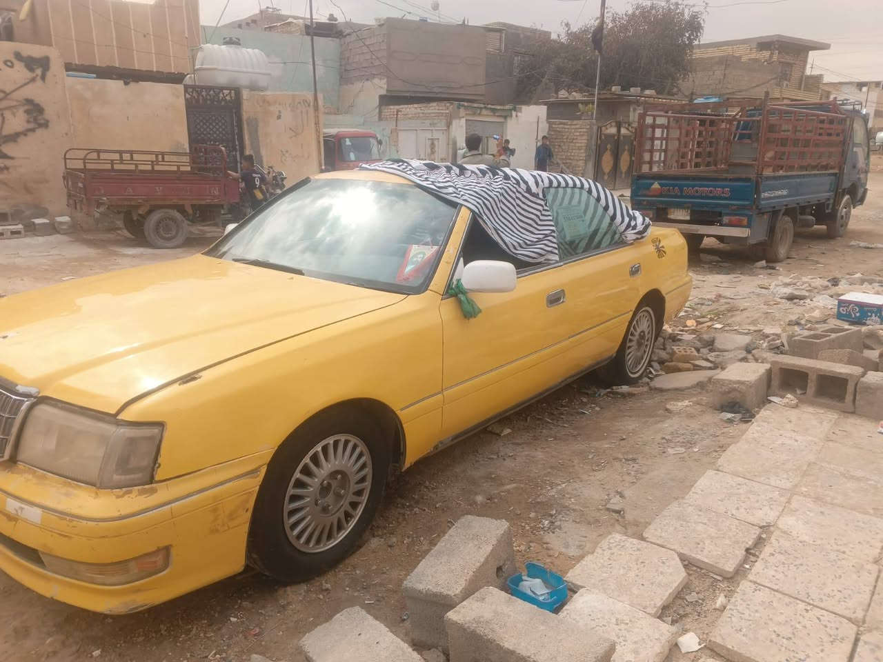 سلام عليكم خوان راس ثور كصت جنطه موديل 2005سيارة جاهزه سياره رقم احمر صلاح الدين سياره راعيه ما اندله ابيع هل موجود سنويه منتهيه مكينه ثنين ونص بكاني بغداد الحميديه سعر 33وبيه مجال ويرهم مراوس*********** بغداد, العراق
