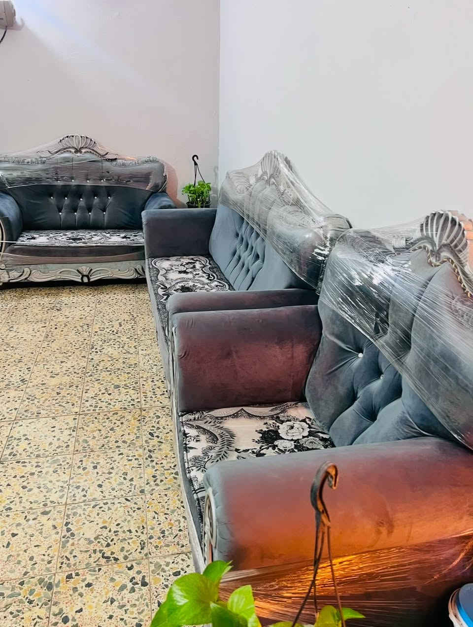 تخم نضيف 10 مقاعد مكاني بغداد حي العدل ؟***********
