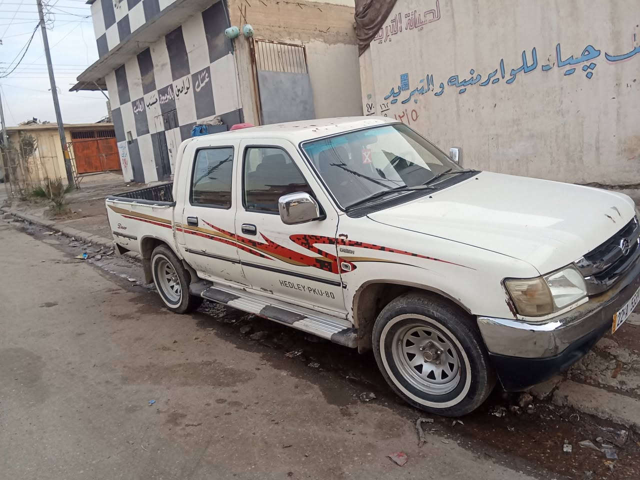 سلام عليكم بيكم للبيع دير 2007 دبل قماره سياره رقم اربيل باسمناه سياره بيها صبغ طقم جديد ماكينه وجير جديد شرط تعيات فوق النص عمر تبريد تدفئه شغال رقم الهاتف *********** رقم ***********
