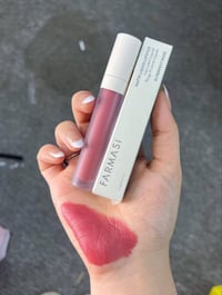 حمر فارمسي • ١٢ درجة • ثابتة ومرطبة