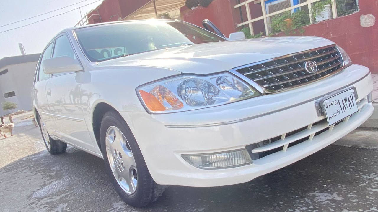 ئەڤەلۆن ٢٠٠٥
فول فول مواسەفات جلدو سڵاید ئاوێنە کارەبای  ....هتد
سەیارەکە ...٨٦٫کم هەقیقی ڕۆشتوە 
لۆک لۆکە سەیارەکە ساغە
بۆیاخی عێراقی نییە ٣ پارچەی پەمپی ئەورووپایە 
بێ چاڵ بێ شوخت 
گێڕو مەکینەی شەریکە برغۆی نەکراوەتەوە سپێری شەریکەی دانەگیراوە
سعری ١١٠ گەڵایە
هی من نییە ئەوە ڕەقەمی خاوەنی 
*********** السليمانية, العراق
