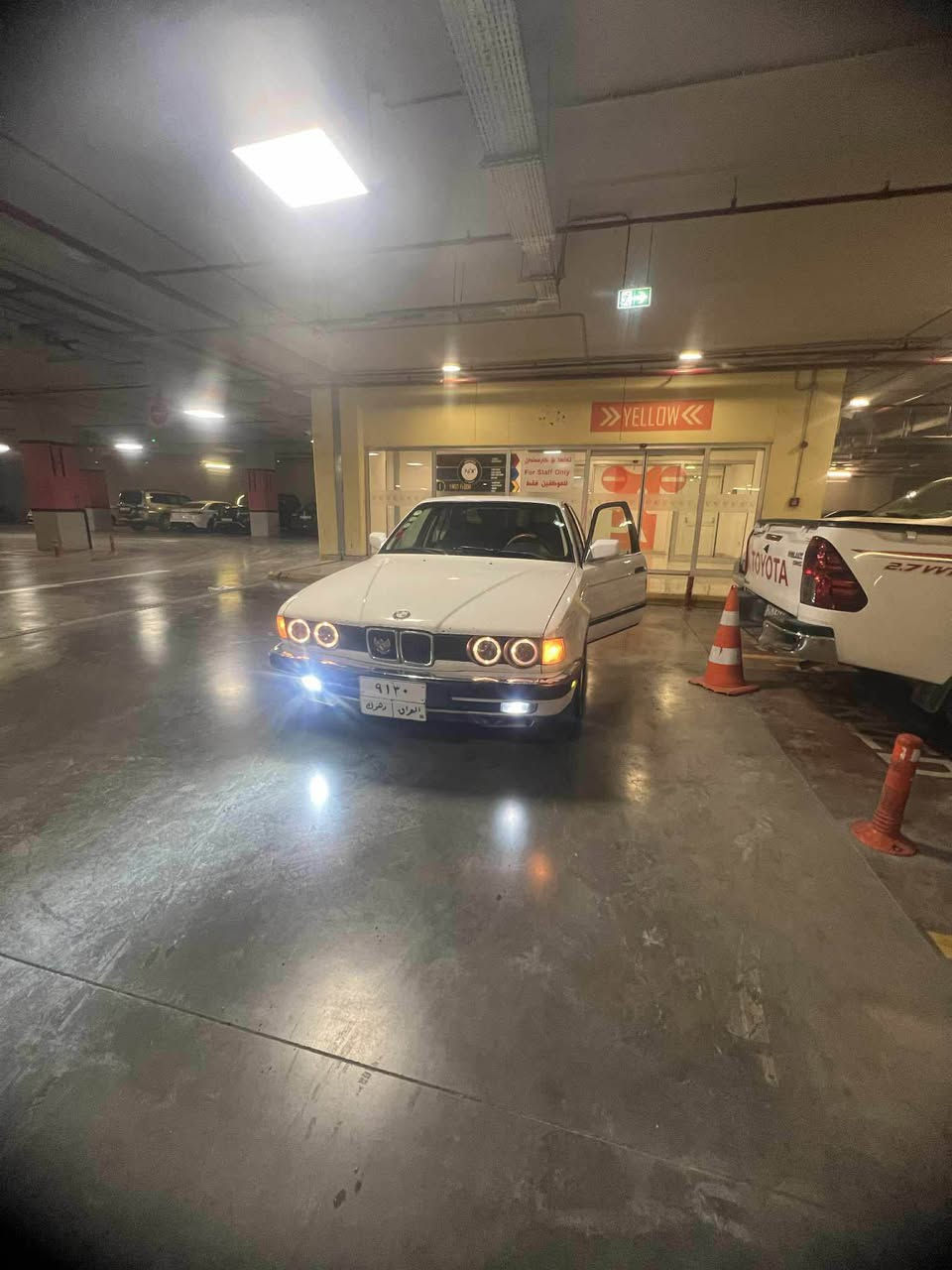 ١٩٩٠ بیئێم ٧٣٠ تۆماتیك 
بێبۆیاخ سڵاید چوارجام كارەبا  فوول فوول 
كامل جیز هەموو گیانی ئیشەكا ویل مشەبەك  تەحویل غرامە بڕاوە بەشەرت  
قەترە بۆیاخی نیە 👌🏻✅
ویل مشەبەك تایەو ویل تازەی لەژێرە 

كارەباییاتی نەفسی بیلادە  چوار ڕەقەمی دهۆك  تەنها سەنەوی بەسەرچوە   
بێ مەسرەف تاقم پێش و دوا لۆك 

٦٣ گەڵاو مەجالێكی زۆركەم 
تكایە ئەگەر مشتەری نیت لەكاتی خۆت و منیش مەگرە‼️

***********
*********** السليمانية, العراق
