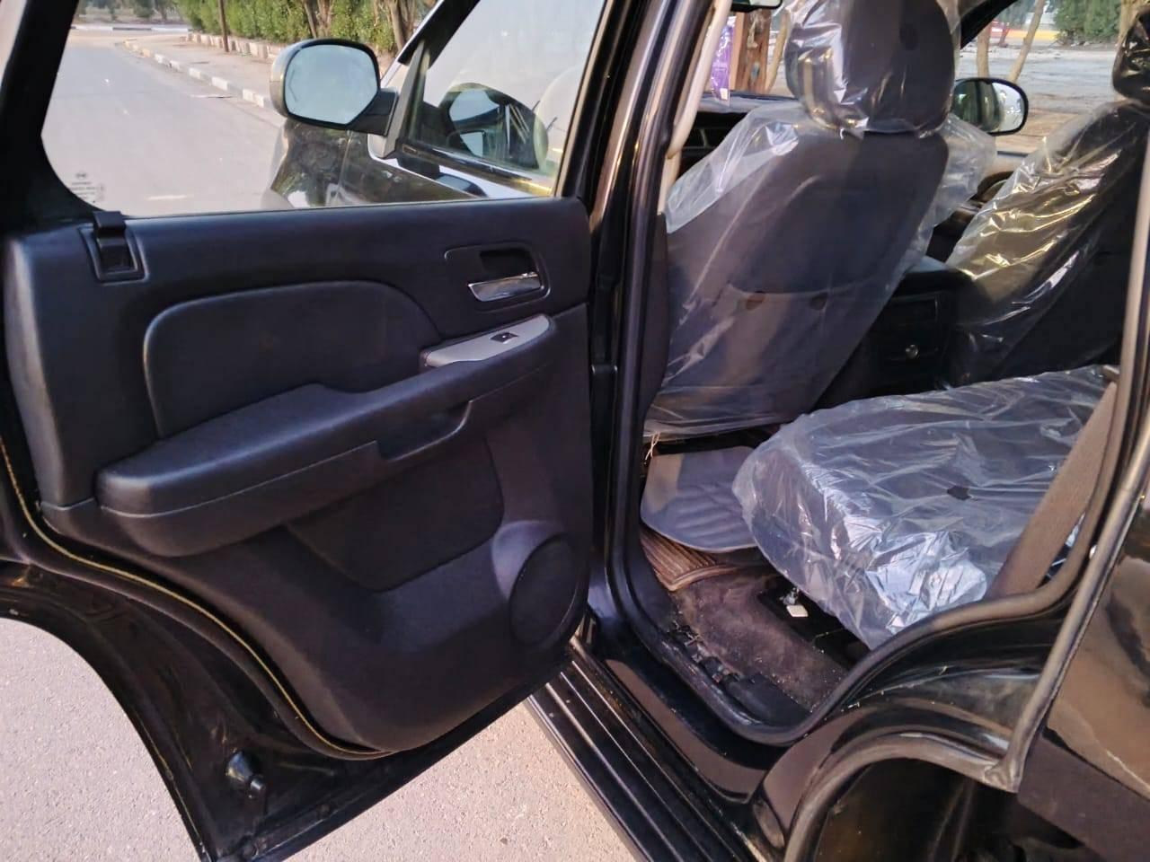 السلام عـَلـْيگمّ-ۈرحـْمّـٌة ٱللـّہ ﯙبُرگـّاتہ) ادوات ادوات
حاويه حاويه دخول جديد بيع ومراوس حسب القناعه 
وينه اليدور جديد  ادوات # ادوات  اسود  اصل 
1)    موديل 2011  دخول جديد
2) سياره جديده بمعنى الكلمه كفاله  عامه  م̷ـــِْن كلشي)
3)محرك  8 سلندر كفاله كير كفاله حداده كفاله
4)تخم تاير جدد تبريد  ثلج
وارد خليجي  
6)دواخل مخمل قماش   
7) جاهزه من كلشي 
8)  مسجل   دمام مكبارات صوت
10)متومه شمالي طبق الأصل سنويه 28  
11)  كفاله م̷ـــِْن سرقه وعشاير واني  حاظر
12)عنوان بصره 
 13) رحمه والديك اي واحد مايشتري لا يراسل ليئن معلومات كله كتبته  واي ستفسار ***********  واتساب فقط  
14) السعر 102   وبيها مجال  قليل للطيبين
ملاحضه /سياره جيده معنه كلام  واني خادم/
