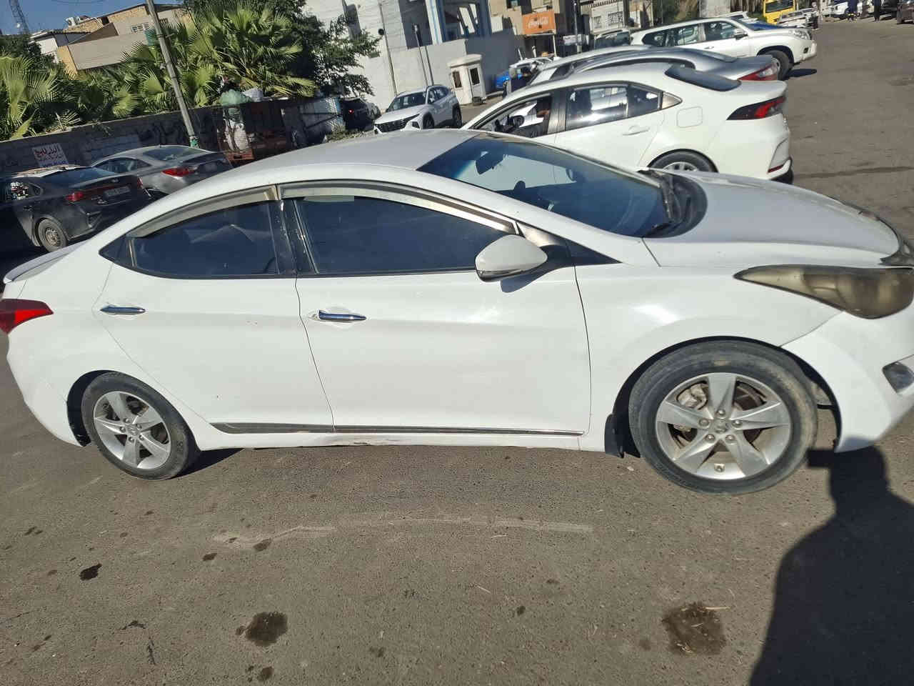 للبيع النترا 2012 خليجي مواصفات عادية رقم بغداد سيارة مكينه صار شهر مبدلها طابوكه كامل كير خير من الله صدر يرادلة ترتيب سياره خليجي مابيها اي تبديل فقط هنا بيها بارد ب مكانين او تلاثه سيارة موديل ١٢ وبالشارع بعد. سيارة خير من الله عارضها ب 113.  بيها مجال بسيط. رقم بغداد ب اسمي شرط تحويل. ***********
