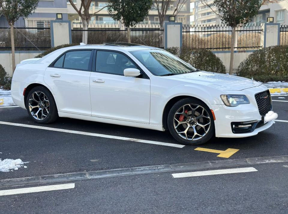 Chrysler Obama S 2015🤍
كرايسلر اوباما ٢٠١٥🔥

فول فول مواسفات ئیس معروفە پانوراما مکبرە بیتس
دعامی دبل لحیە شغال کشنات هیترو بعد مواسفات...
مكينة ٦سلندر حجم ٣.٦لتر 
ماشية ٨٣الف فقط سیارە صفر

سیارە کلین بدون صبغ بدون بارد
بس مکانین صغیر پیدی ئاڕ

السيارة جديدة ب معني الكلمة
السيارة كلش حلوة و نظيفة

السيارة رقم سلیمانیە الدولي سنوية جديدة باسمک انی و اكيد شرط التحويل 
مكفولة من كير و محرك و كهربائيات
 
مكان السيارة سلیمانیە
 سعر بلواتسئپ 📞☎️ 
 
***********☎️
