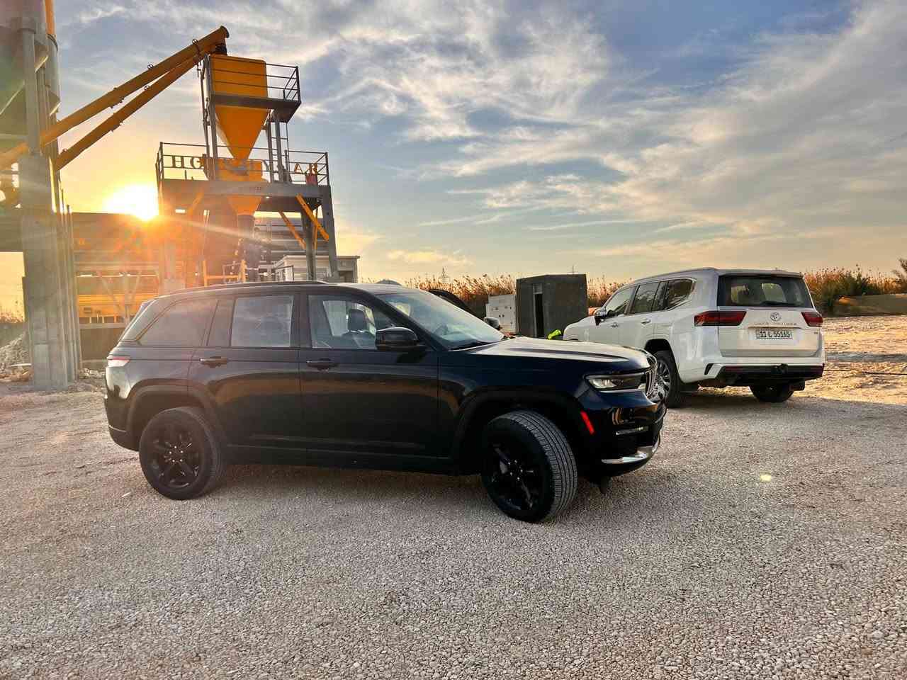 السلام عليكم
جيب كراند شيروكي
موديل 2023
5 راكب لمتدد
فول مواصفات عده الفتحه 
رقم بغداد بإسمي 
ماشيه 34
جميع الايرباكات سليمه عدا الكشن
كشنات جلد 
كشن كهرباء 
شاشه كبيره 
رادار 
مانع انزلاق
مانع توقف 
اشاير بالمري 
ايقاف تلقاءي 
مانع تصادم 
جنطه كهرباء
قطعتين تبريد 
حادث جاملغ وبنيد شواصي مكفوله
وتعديل بسيط باللغد والسونار 
وصور الحادث مرفقه بالمنشور
مكاني بابل الحله
***********
السعر 320 $ وبيه مجال بسيط
