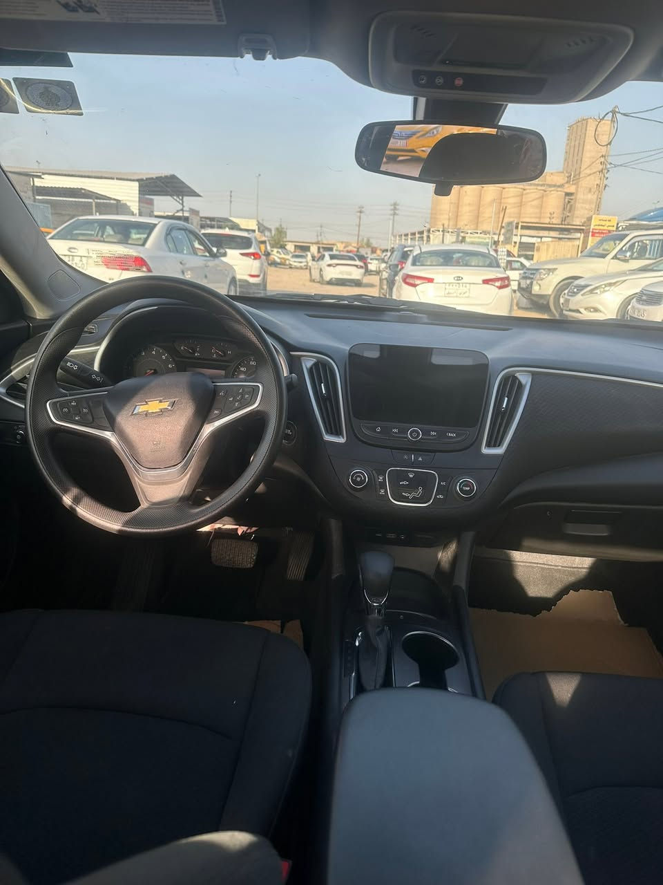 ماليبو موديل 22رقم قادسية حرة بسمي ماشية 47الف تسجيل جديد سيارة بعدها بدهن امريكا ما مبدلة حدادية جديدة ما مفتوحة  كانت متروكة وهسة رقمتها  سعرها 97ورقة استفسار ***********//حادثة فقط خلفي
