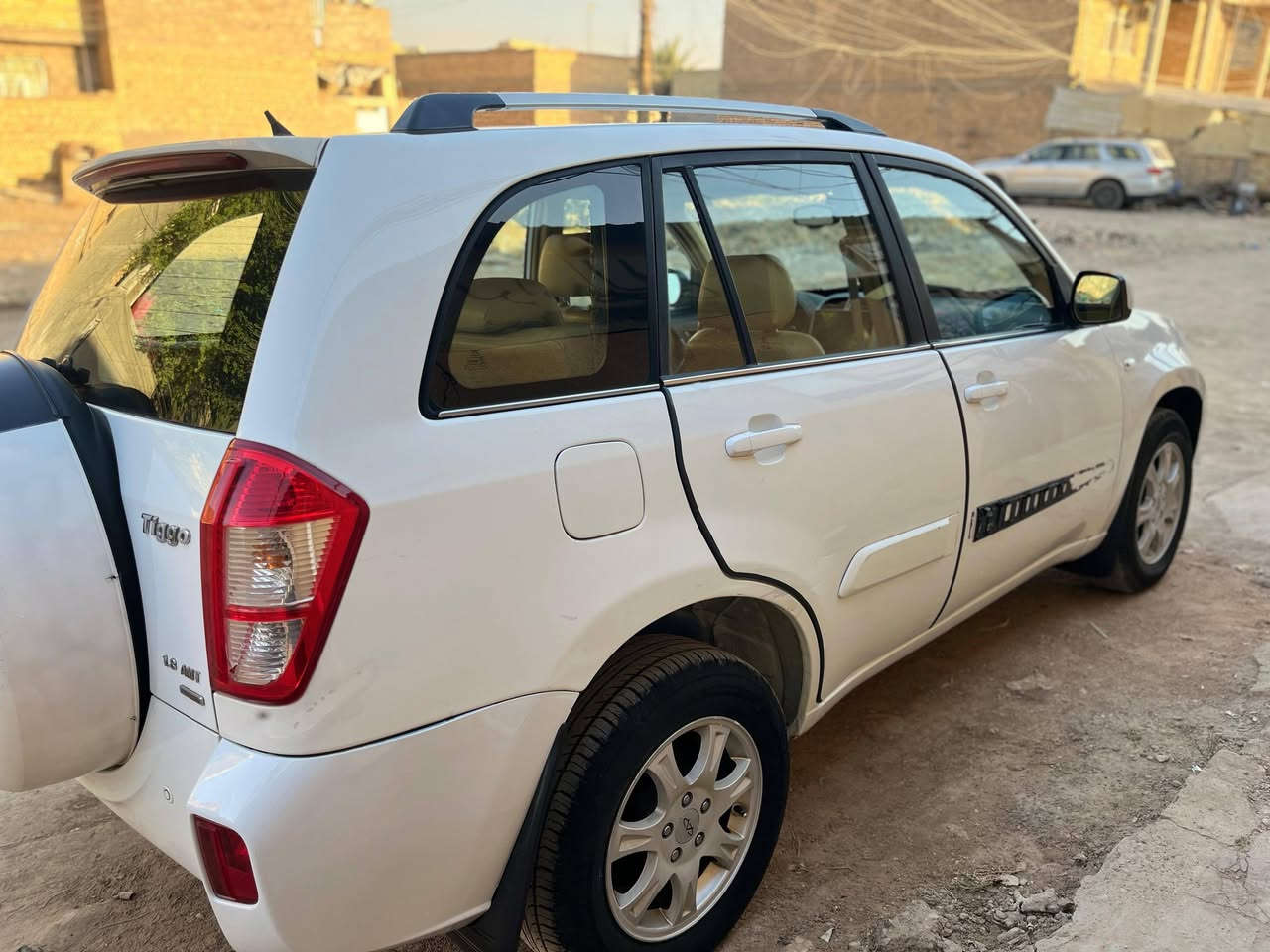 سلام عليكم سياره شيري تيكو جديده ونظيفه موديل 2013 محرك 1800 سياره جاهزه كلشي بيه جديد صدر وحداديه مشط صدر جديد  مشكط جديد تخم تاير جديد تبريد شغال ***********
