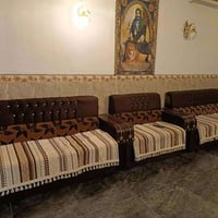 مجلس ٢٠ مقعد • ١٠ مقاعد • قابل تفاوض