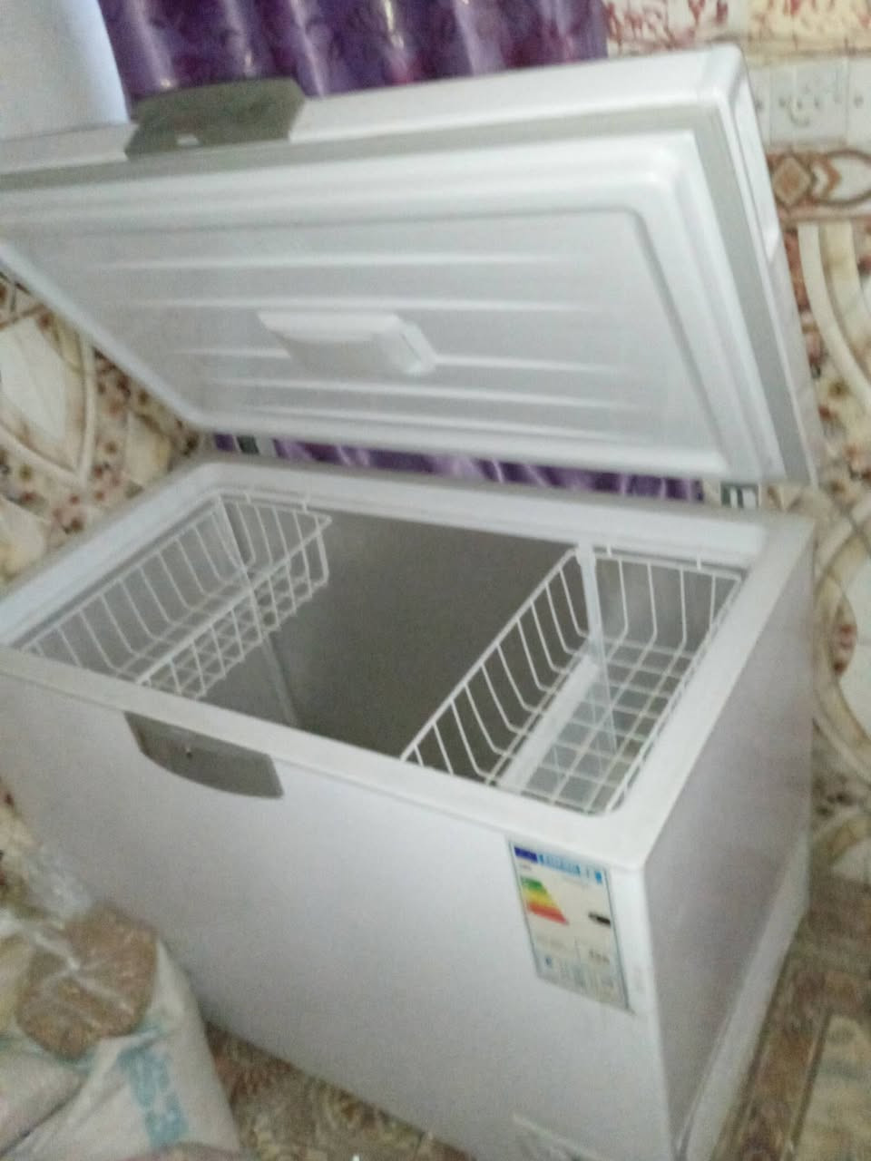 السلام عليكم اخوان مجمده الله شاهد جديده فجا بعد مجمد ابيعها عله عطلها السعر 100 بابل ابو غرق ***********
