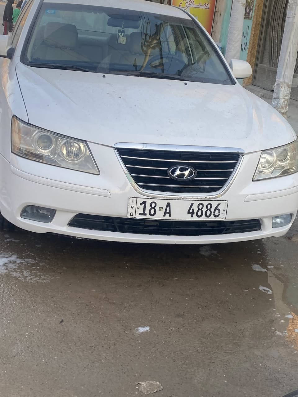 سلام عليكم سوناتا للبيع ٩ خليجي مكينه ٢٠٠٠ دوش كير مكينه مكفول رقم بابل جديد بسمي تحويل ثاني يوم هزه جديده سنويه لل ٣١  رقم مميز 
مكفوله من الحادث بيهه صبغ جاملغ ايمن ونص بنيد بس رش 
طخه مال دراجه  بيهه بارد قليل ينشاف بلعين 
مكاني بغداد مامتواجد عل نت السعر ١١٥ وبيهه مجال 
الهاتف ***********
