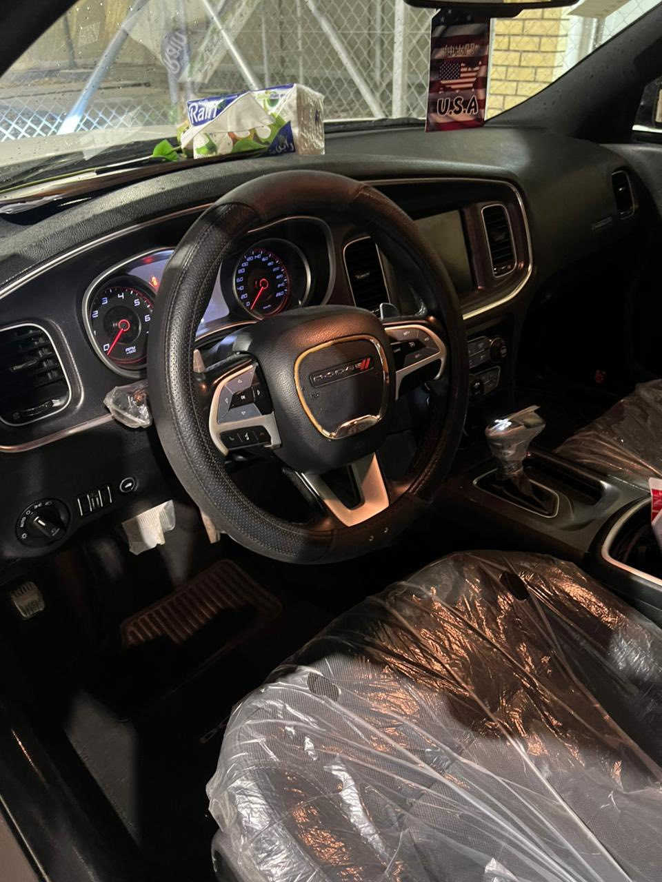 السلام عليكم
جارجر ٢٠١٧ وكالة هارلم السيارة كفالة عامه وفول موصفات نرع السياره رالي 

رقم اربيل 

السعر ٢٤٥ وبيها مجال 

***********
